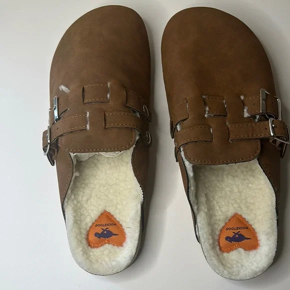 Rocket Dog Brown Slip-On Clogs with Buckles - Picture 4 of 6